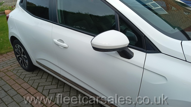 Renault Clio Iconic (6)